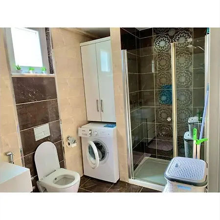 Comfortable 1+1 In A View In Mahmutlar Daire *